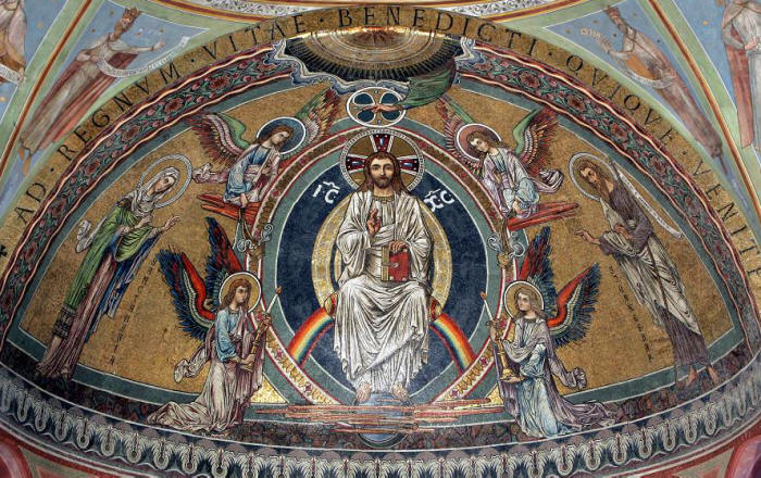 Fritz Geiges (Entwurf): Christus als König auf dem Thron, 1894, Apsismosaik im Münster in Bonn
