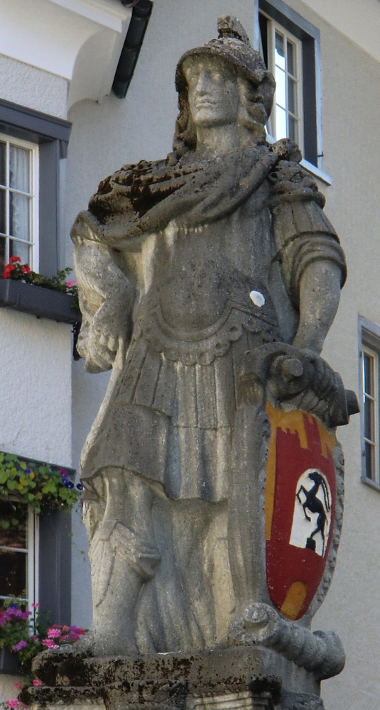 Johann Wankmüller: Statue, 1716, auf dem Martinsbrunnen am Martinsplatz in Chur in der Schweiz (Nachbildung von Alexander Bianchi, 1909/10, Original heute im Rätischen Museum in Chur)